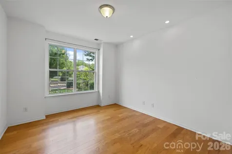 4418 Forest Gate Lane Charlotte NC 28270