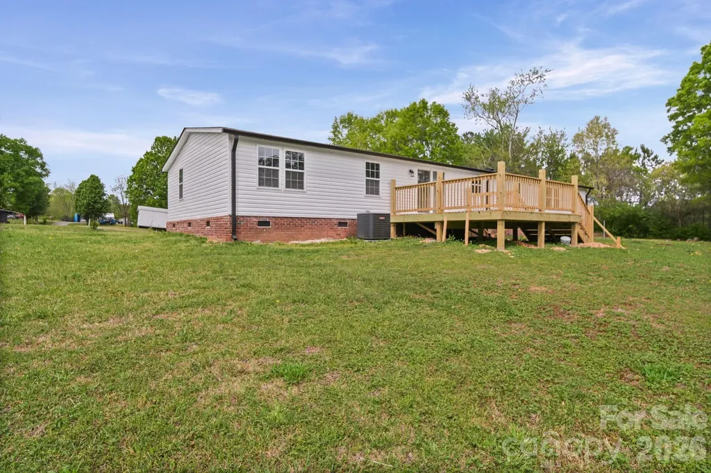 8592 Amanda Lane Norwood NC 28128