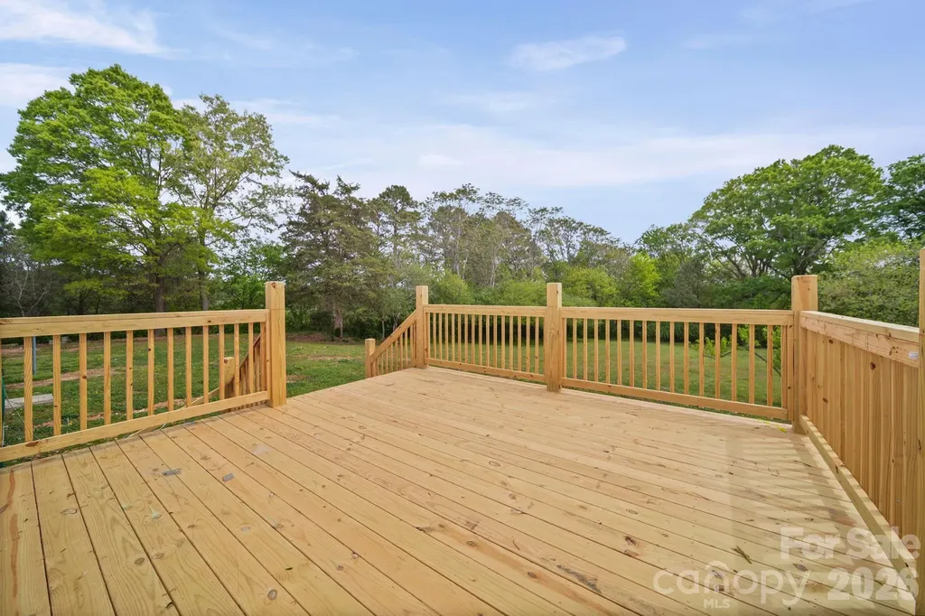 8592 Amanda Lane Norwood NC 28128