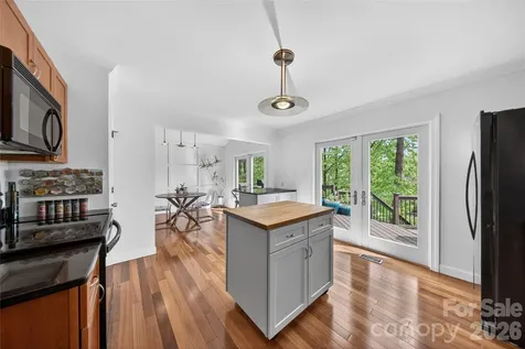 16118 Tana Tea Circle Tega Cay SC 29708