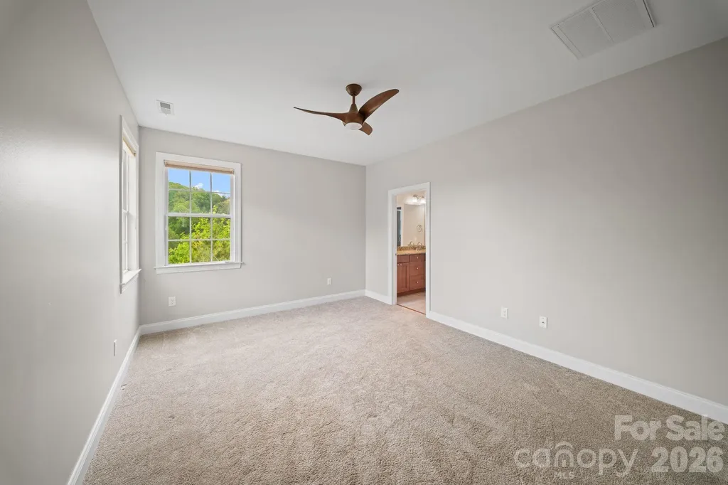14 Rose Creek Road Leicester NC 28748