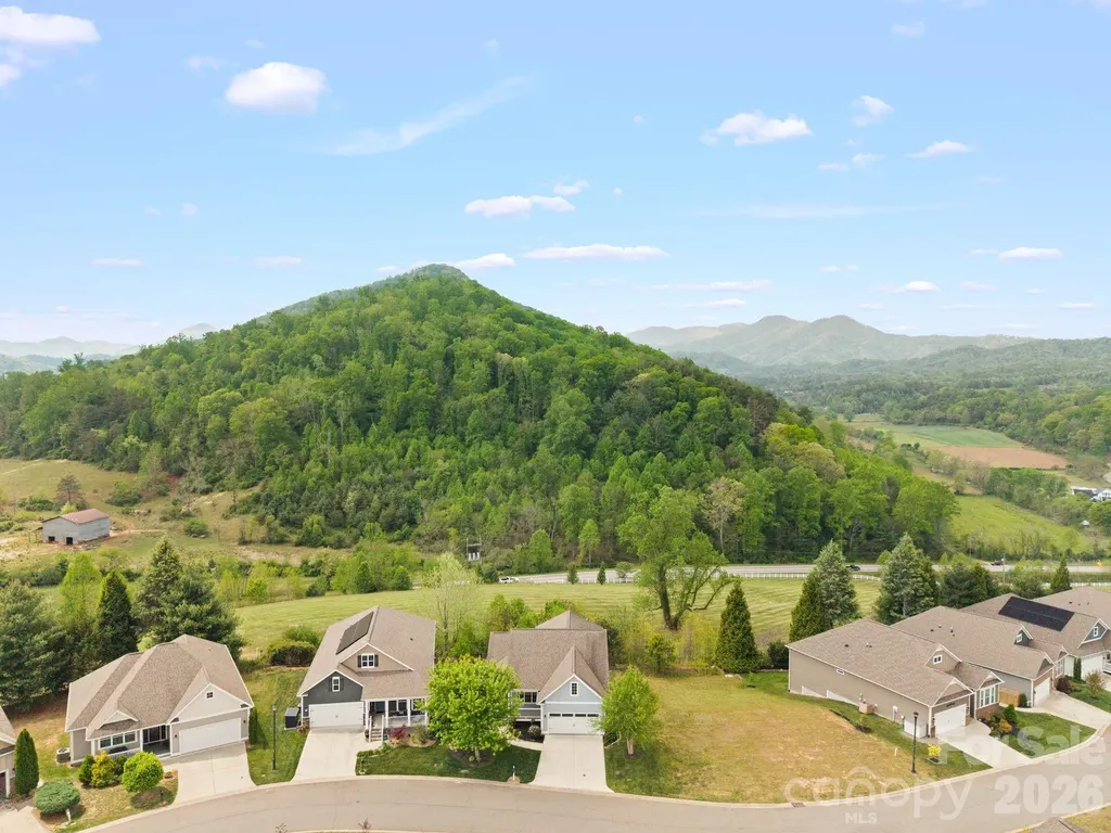 14 Rose Creek Road Leicester NC 28748