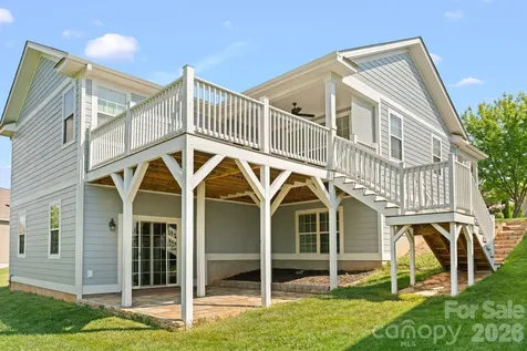 14 Rose Creek Road Leicester NC 28748