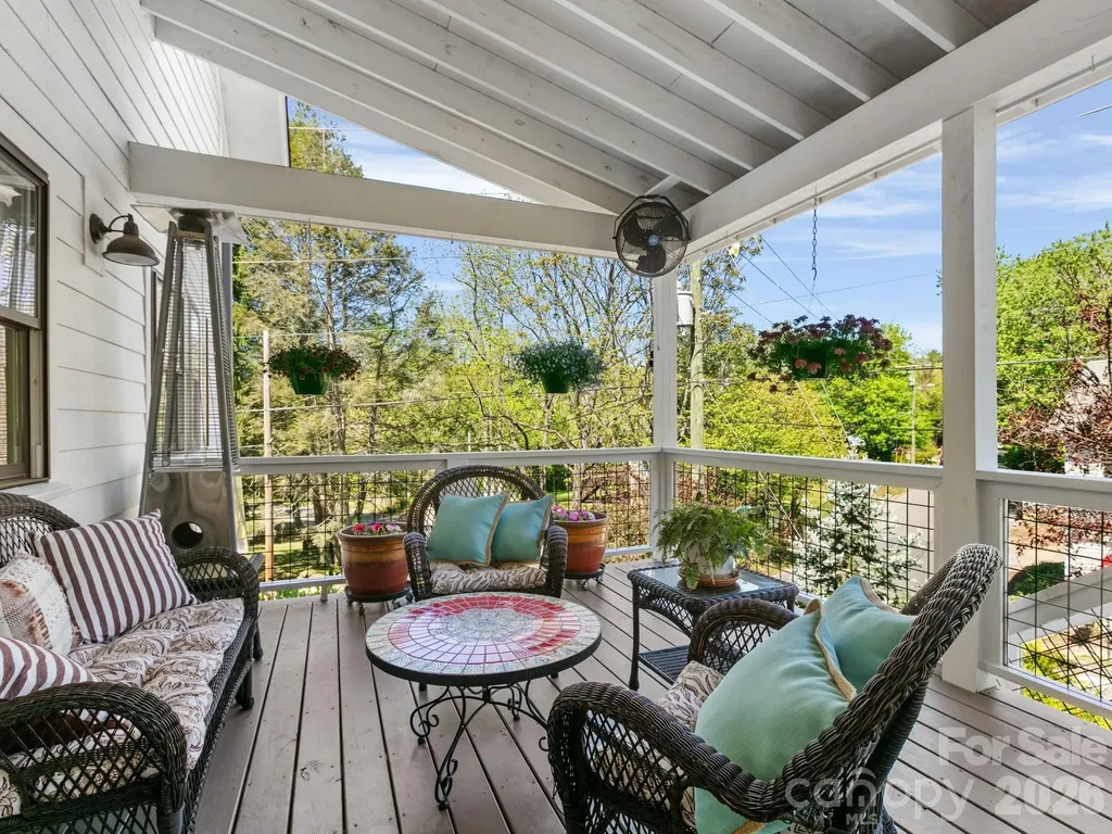 46 Rumbough Place Asheville NC 28806
