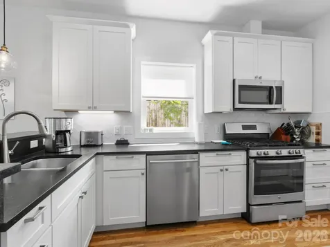 46 Rumbough Place Asheville NC 28806