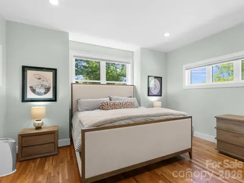46 Rumbough Place Asheville NC 28806
