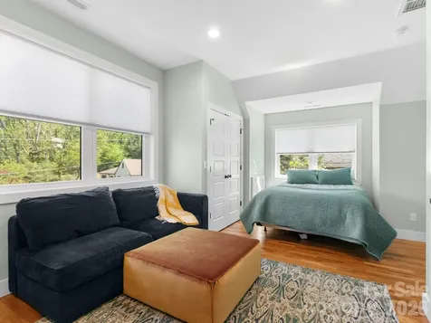 46 Rumbough Place Asheville NC 28806