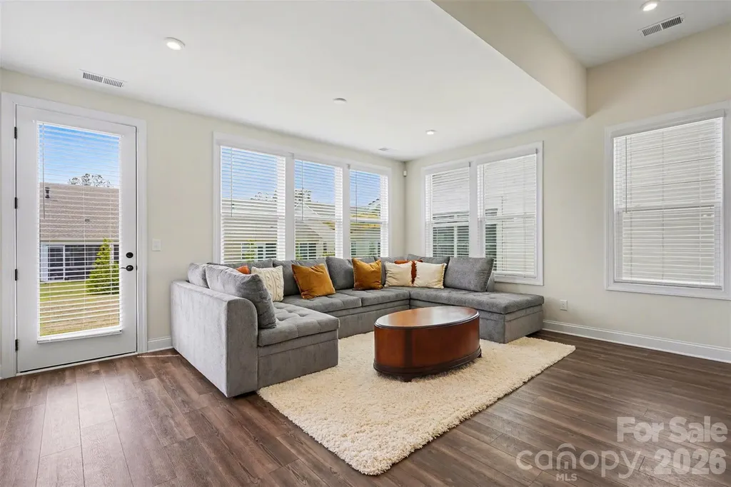 10225 Superb Lane Charlotte NC 28215