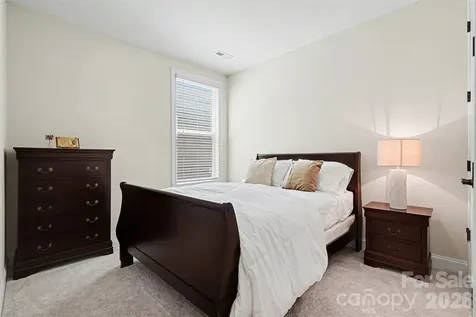 10225 Superb Lane Charlotte NC 28215