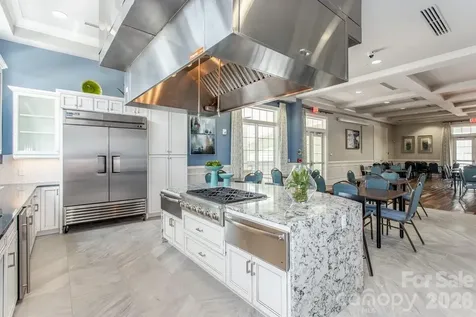 10225 Superb Lane Charlotte NC 28215