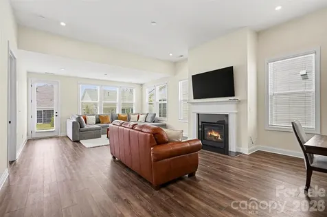 10225 Superb Lane Charlotte NC 28215