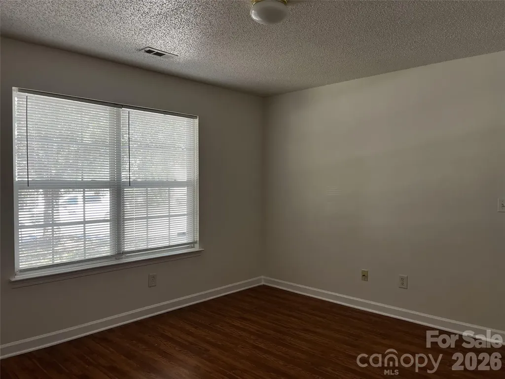 1404 Jordans Pond Lane Charlotte NC 28214