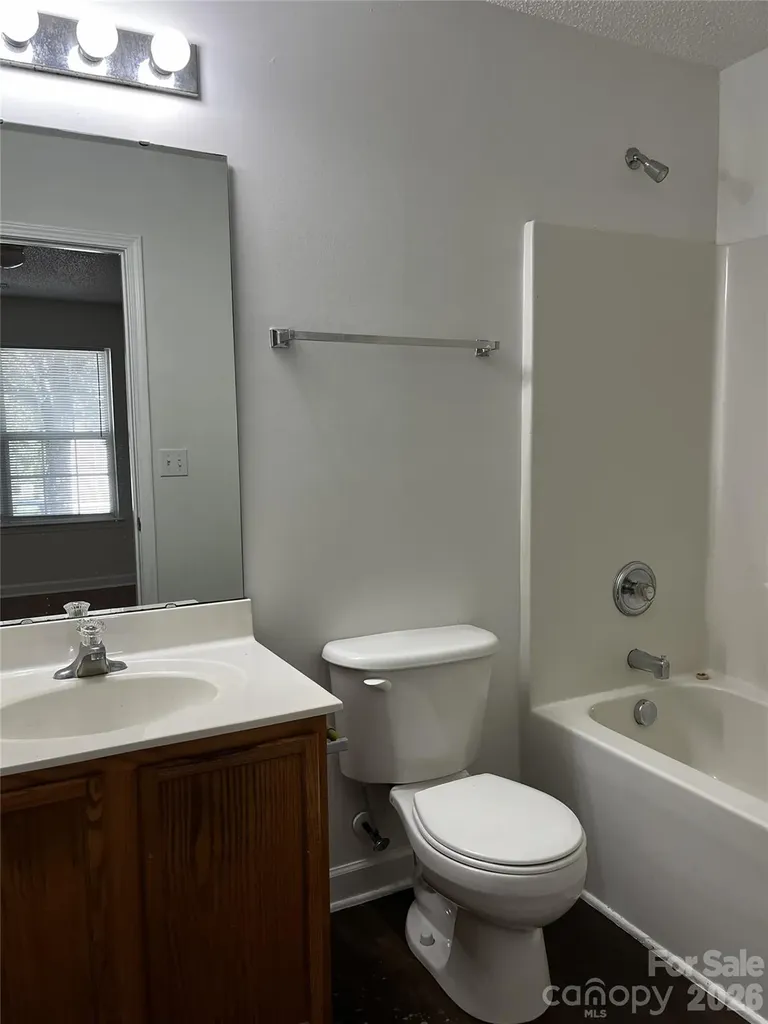 1404 Jordans Pond Lane Charlotte NC 28214