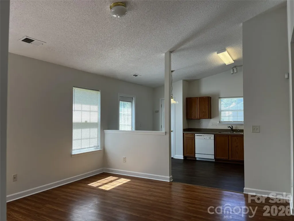 1404 Jordans Pond Lane Charlotte NC 28214