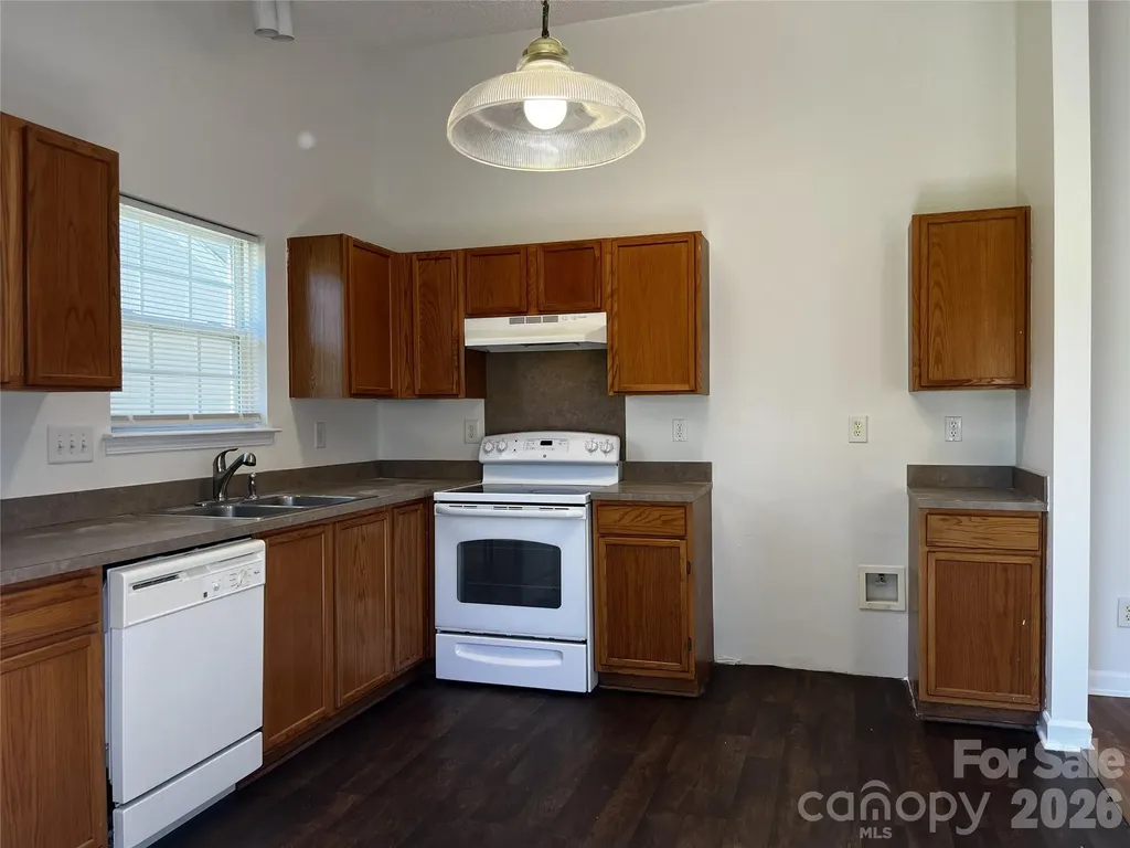 1404 Jordans Pond Lane Charlotte NC 28214
