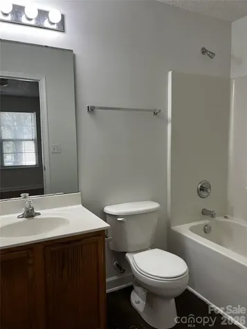 1404 Jordans Pond Lane Charlotte NC 28214