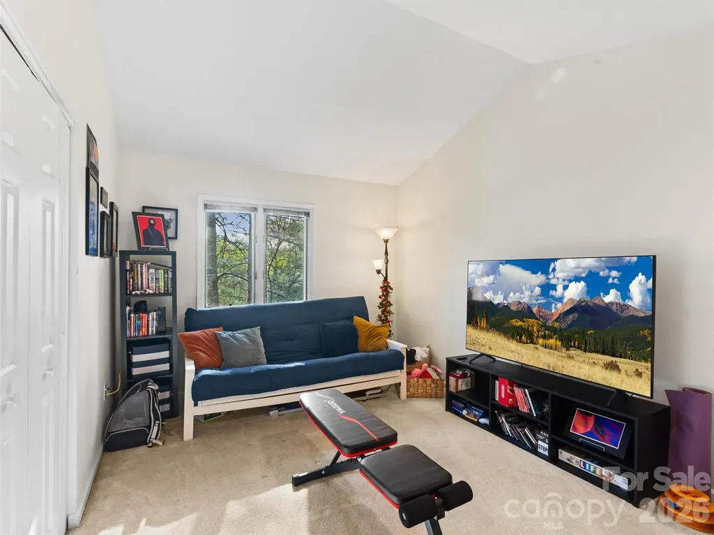 26 Autumn Ridge Lane Asheville NC 28803