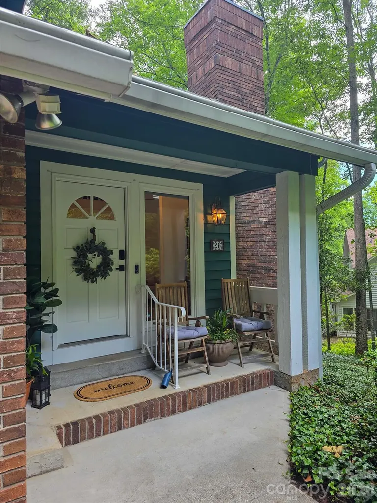26 Autumn Ridge Lane Asheville NC 28803