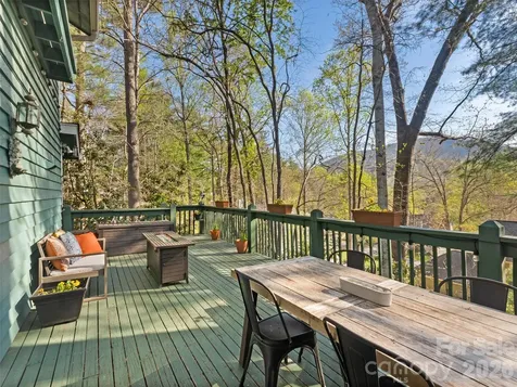 26 Autumn Ridge Lane Asheville NC 28803