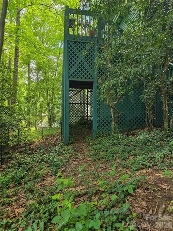 26 Autumn Ridge Lane Asheville NC 28803