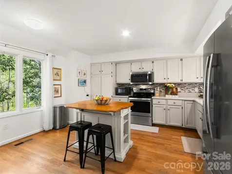 26 Autumn Ridge Lane Asheville NC 28803