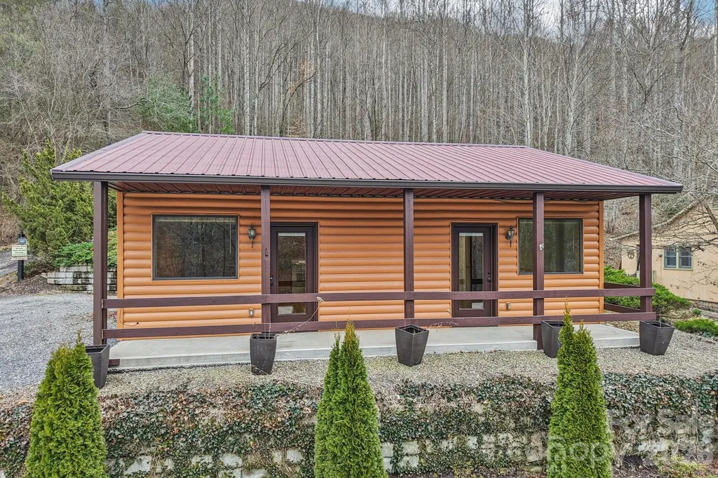 955 Soco Road Maggie Valley NC 28751