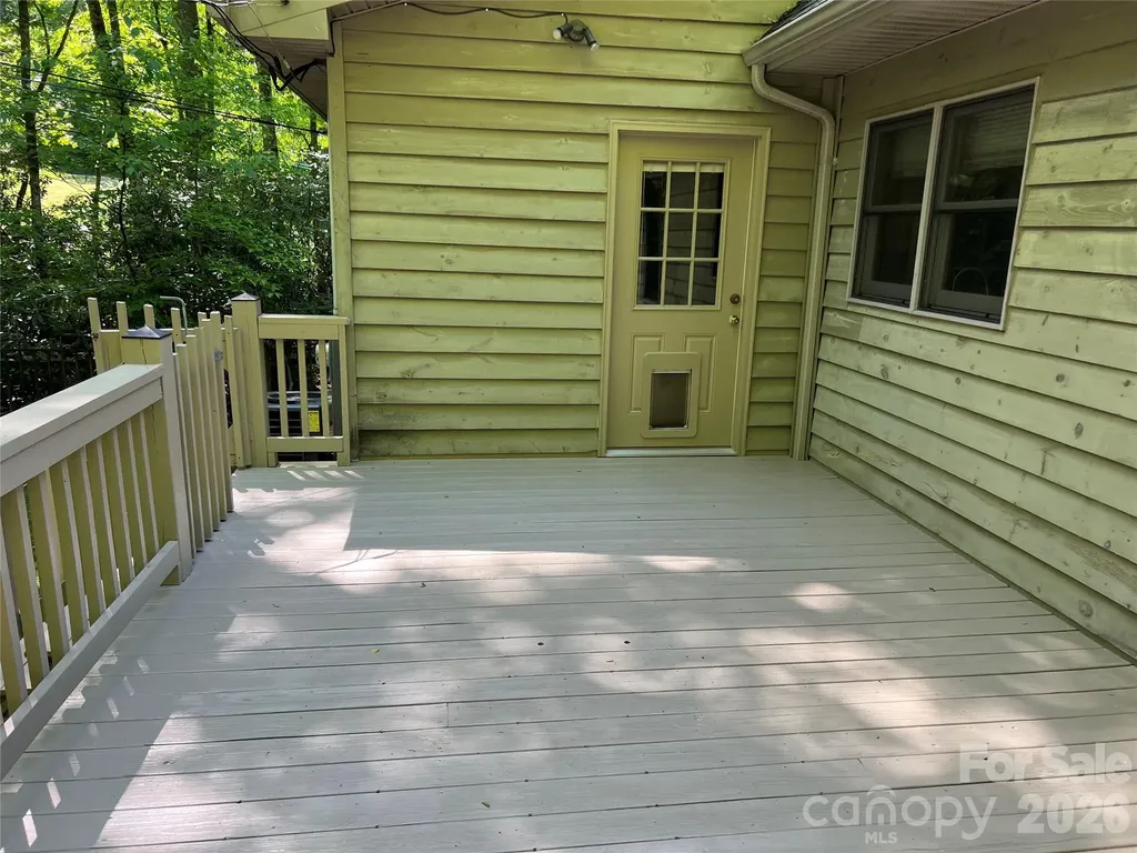 106 Cabin Creek Road Sylva NC 28779