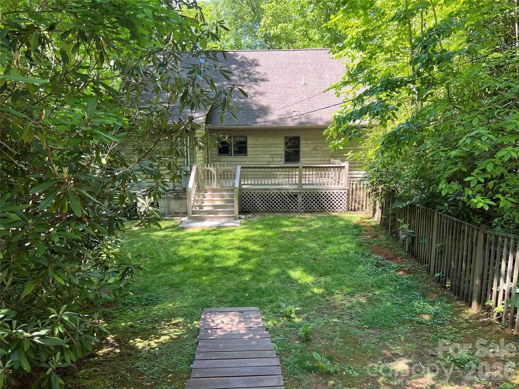 106 Cabin Creek Road Sylva NC 28779