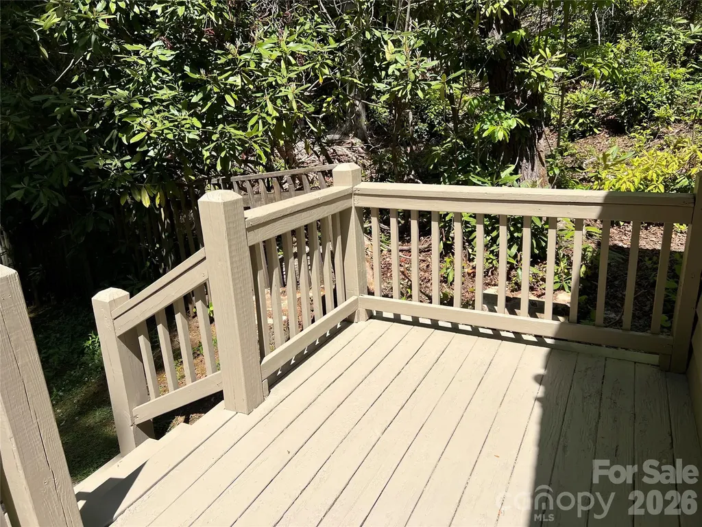 106 Cabin Creek Road Sylva NC 28779