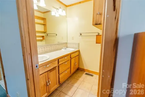 106 Cabin Creek Road Sylva NC 28779
