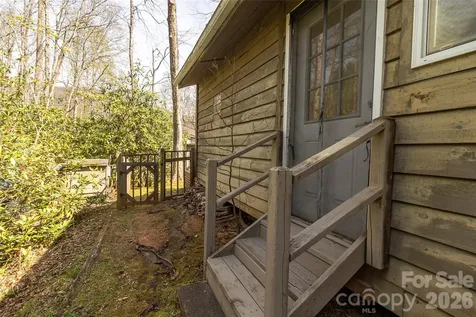 106 Cabin Creek Road Sylva NC 28779