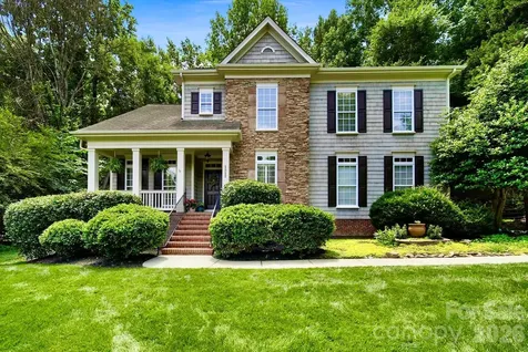 1512 Calvin Hal Road Lake Wylie SC 29710