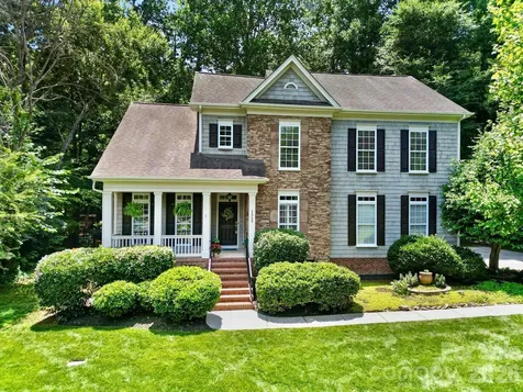 1512 Calvin Hal Road Lake Wylie SC 29710