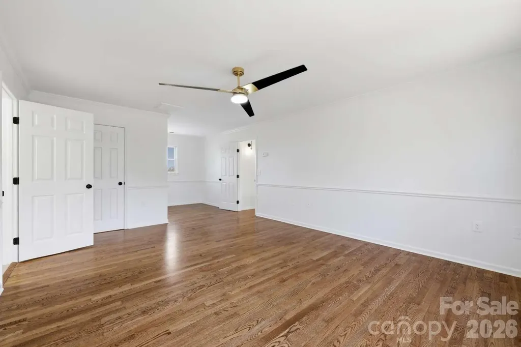 3811 Pinecrest Drive NE Hickory NC 28601
