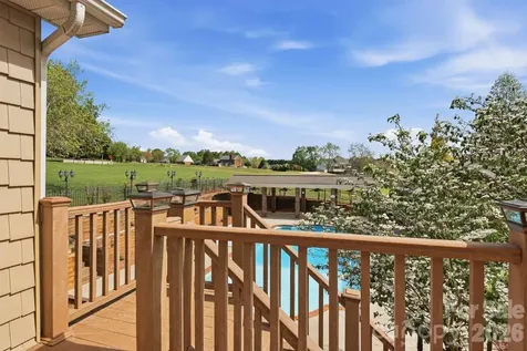 3811 Pinecrest Drive NE Hickory NC 28601