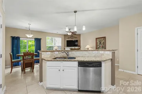 8418 Chaceview Court Charlotte NC 28269