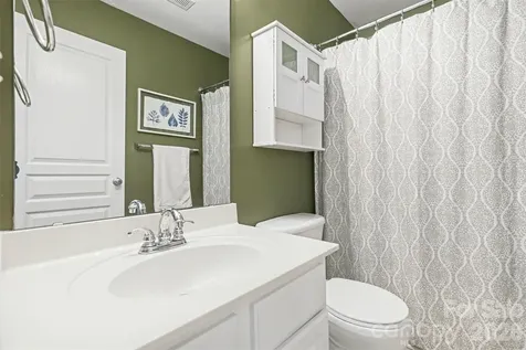 8418 Chaceview Court Charlotte NC 28269