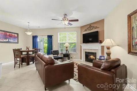 8418 Chaceview Court Charlotte NC 28269