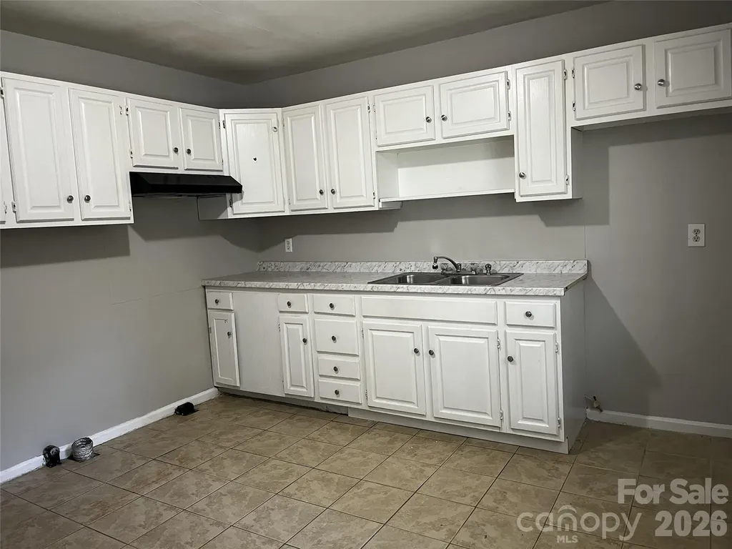 2213 Shamrock Drive Charlotte NC 28205