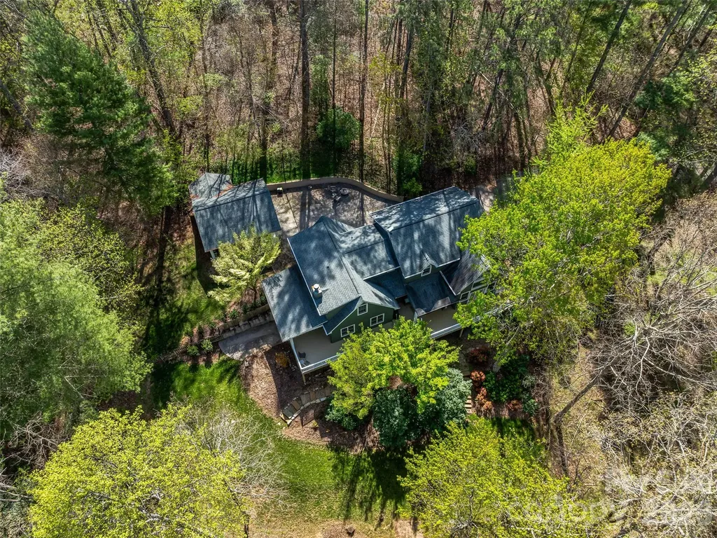 18 Thousand Oaks Boulevard Fairview NC 28730