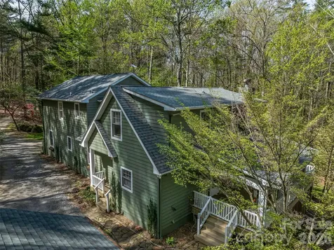 18 Thousand Oaks Boulevard Fairview NC 28730