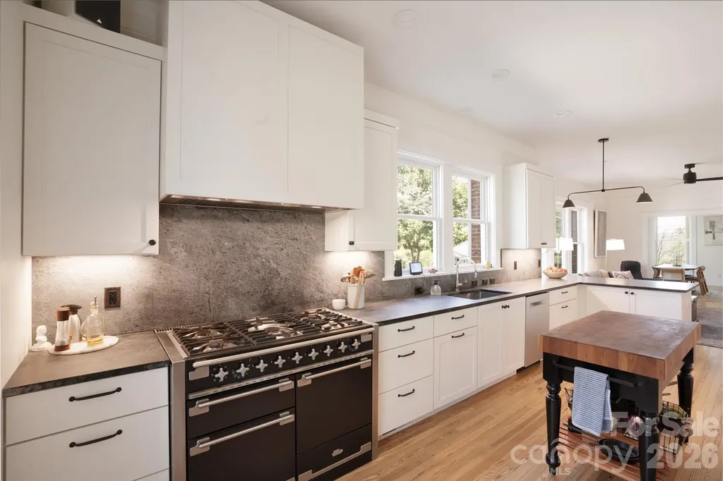 600 E Main Street Brevard NC 28712