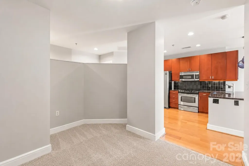 333 W Trade Street Charlotte NC 28202