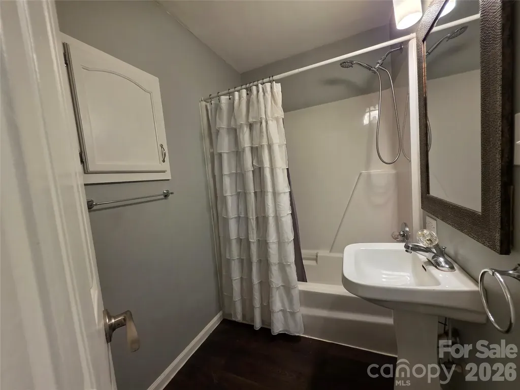 221 Auten Circle Mount Holly NC 28120