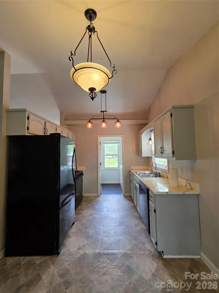 221 Auten Circle Mount Holly NC 28120