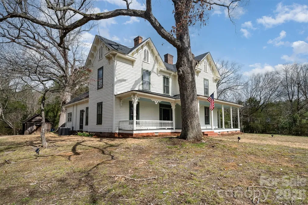 502 W Allenton Street Mount Gilead NC 27306
