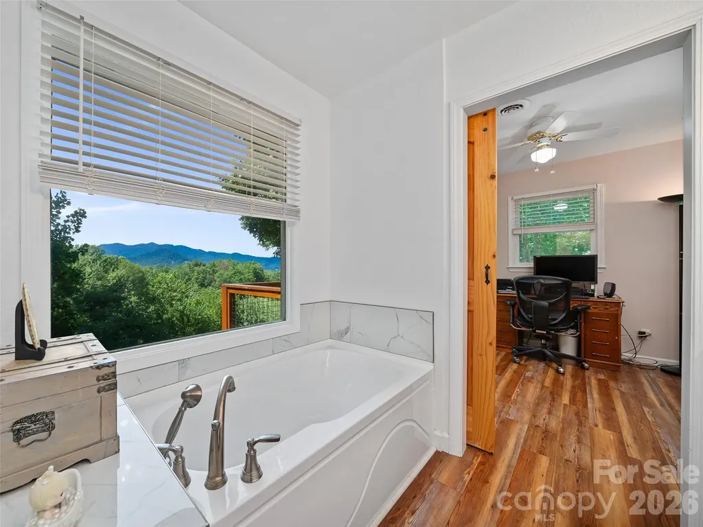 254 Shepard Way Burnsville NC 28714