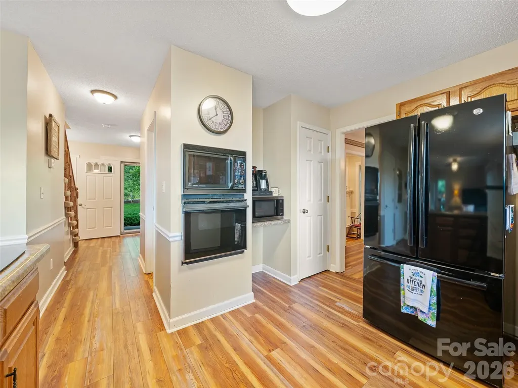 254 Shepard Way Burnsville NC 28714
