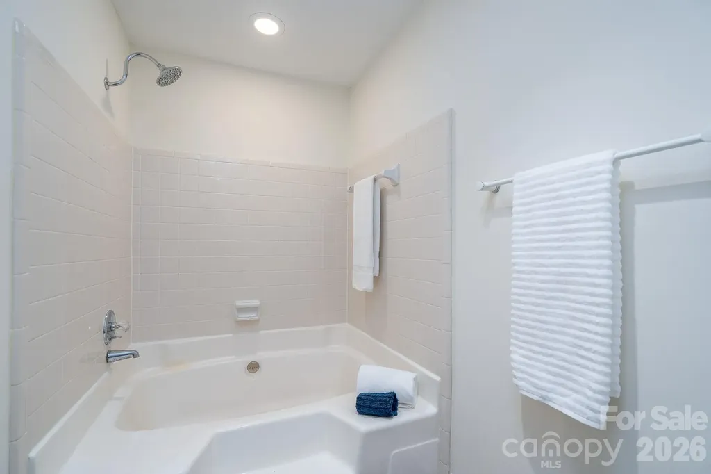 7309 Winery Lane Charlotte NC 28227