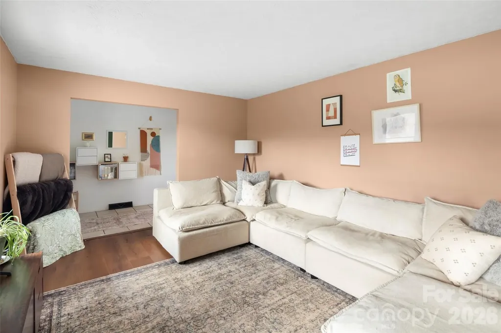 17 Boyd Cove Road Leicester NC 28748